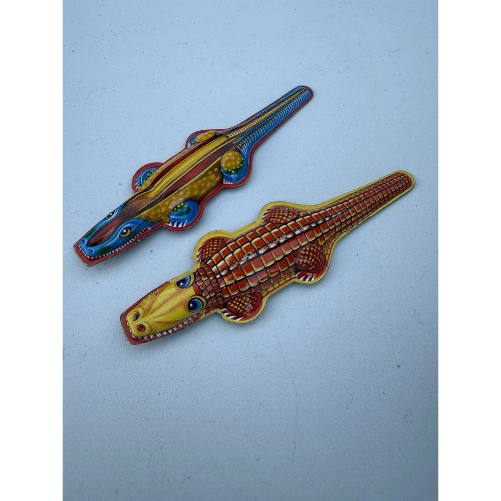Vintage Tin Alligator Clicker Noise Maker Toys Metal Set‎ Of 2